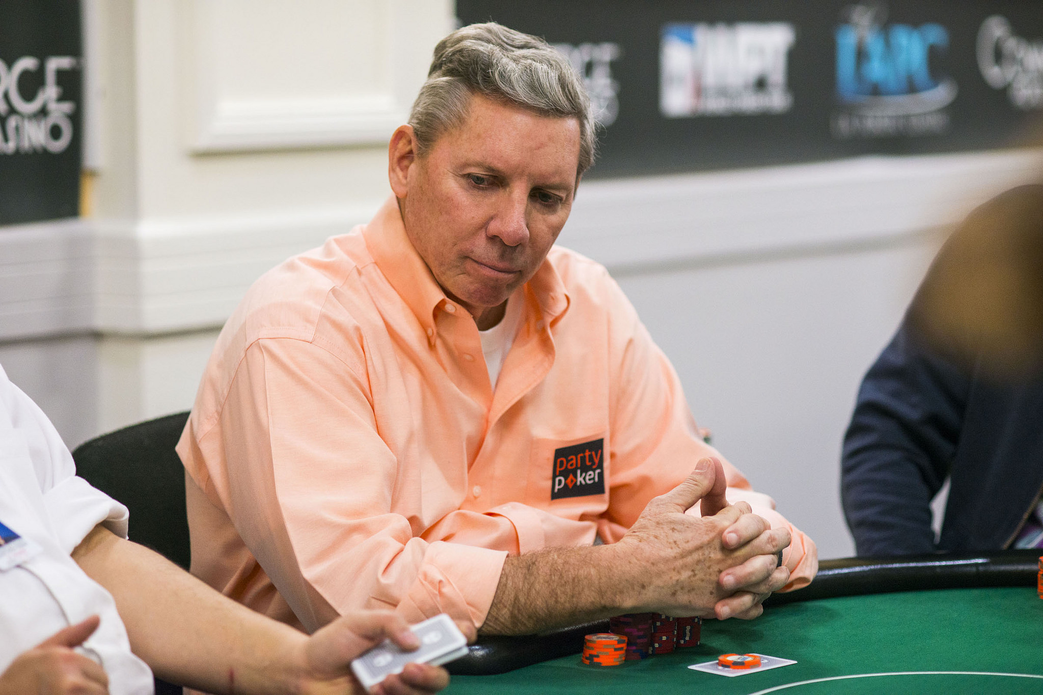 Duta Besar Poker Mike Sexton Tutup Usia