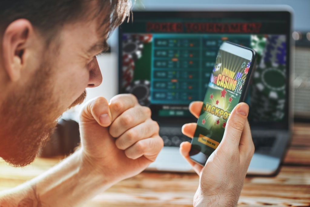 real money bets in online slot