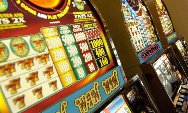 Playing Slot Machines